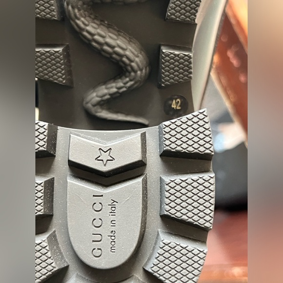 Gucci GG Women’s Quilted Lace Up Platform Black/Grey Combat Boots Size 42 - Picture 7 of 11